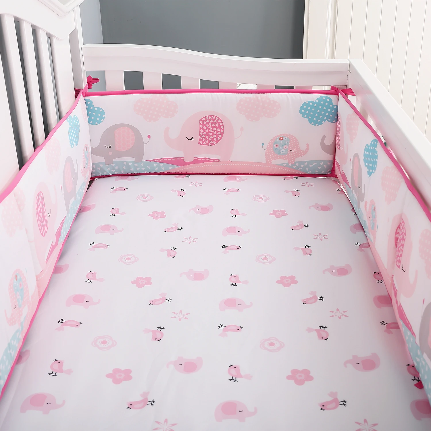 New models 3piece Baby Crib Bedding Set Nursery Bedding for Boys and Girls With Fitted Sheet comforter skirt