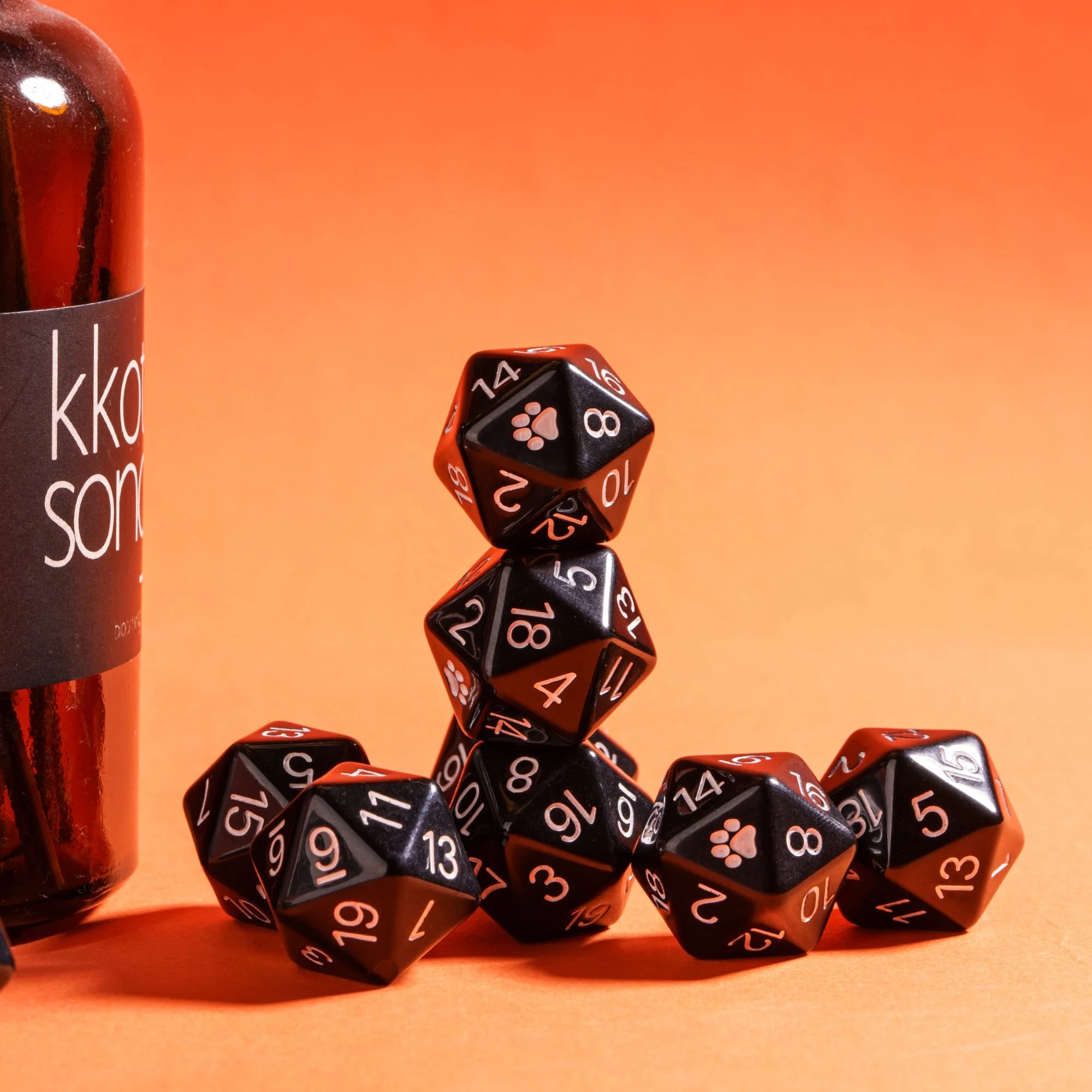 Udixi Resin Pip 21mm D20 Cat Footprint dnd game dungeons and dragons resin RPG dice set