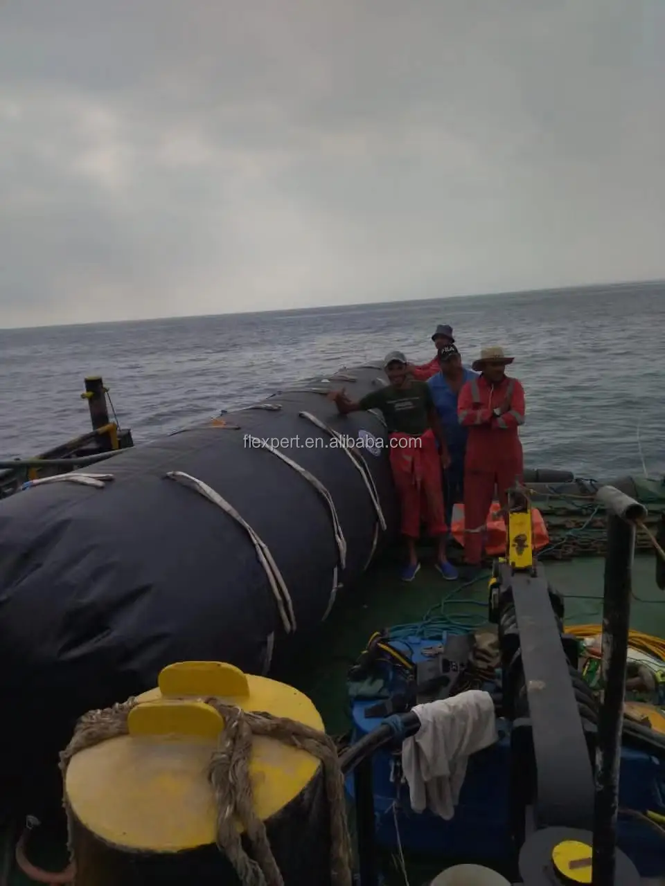 Cylinder marine airbag Diving  Underwater Air Lifting Bag and Cylinder buoyancy airbags