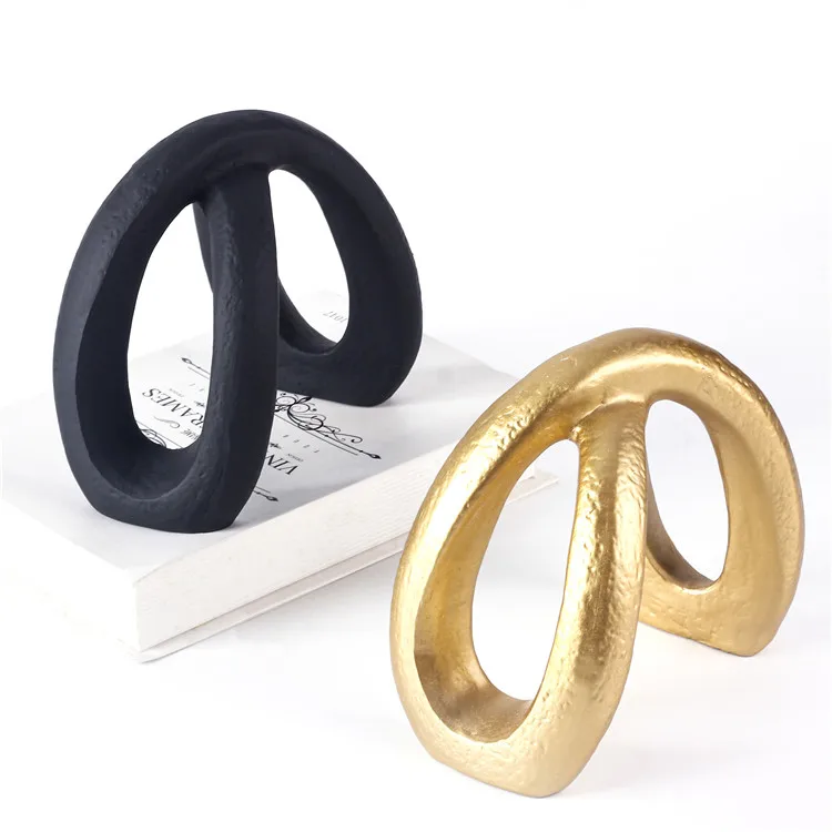 Meijian European Modern Gold Black Ornament Contemporary Decor Geometric Resin Home Decor For Hotel