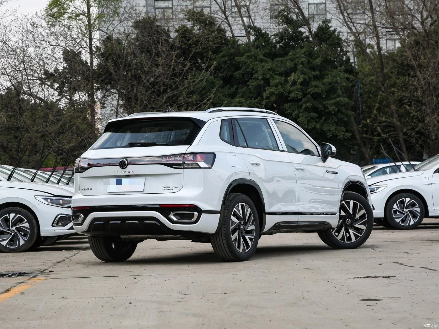 Volkswagen Tayron 380TSI полноприводная R-Line высокоэнергетическая версия