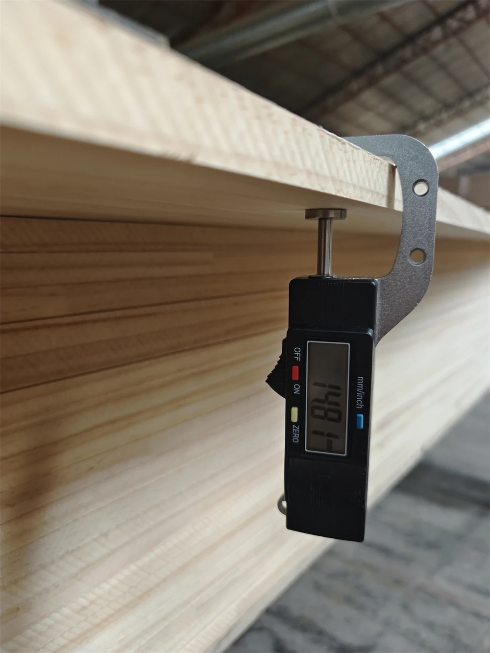 Environmentally Friendly Custom 1220*2440*18mm Wooden Radiata Pine Finger Joint Wood Building Material Finger Joint Board Furnit