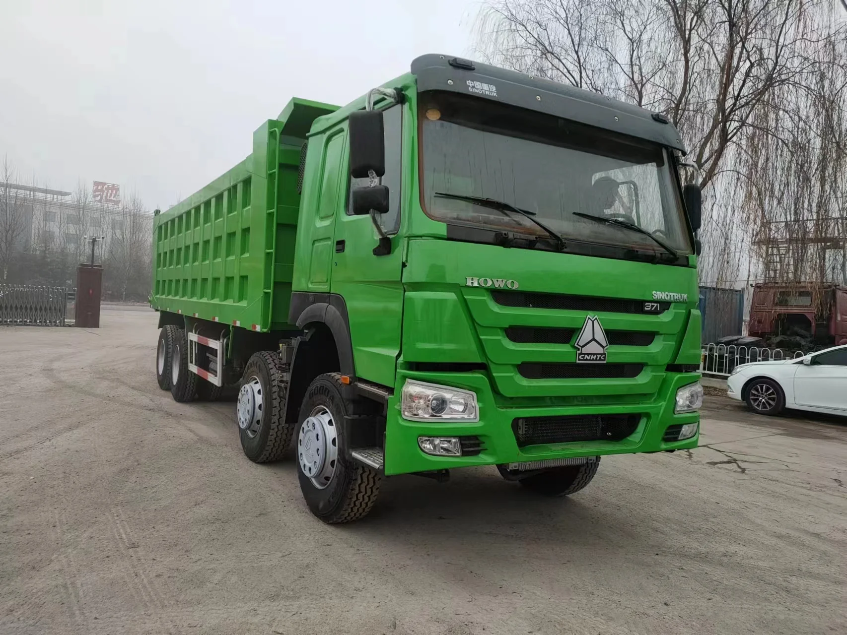 Самосвал самосвал 8x4 в наличии