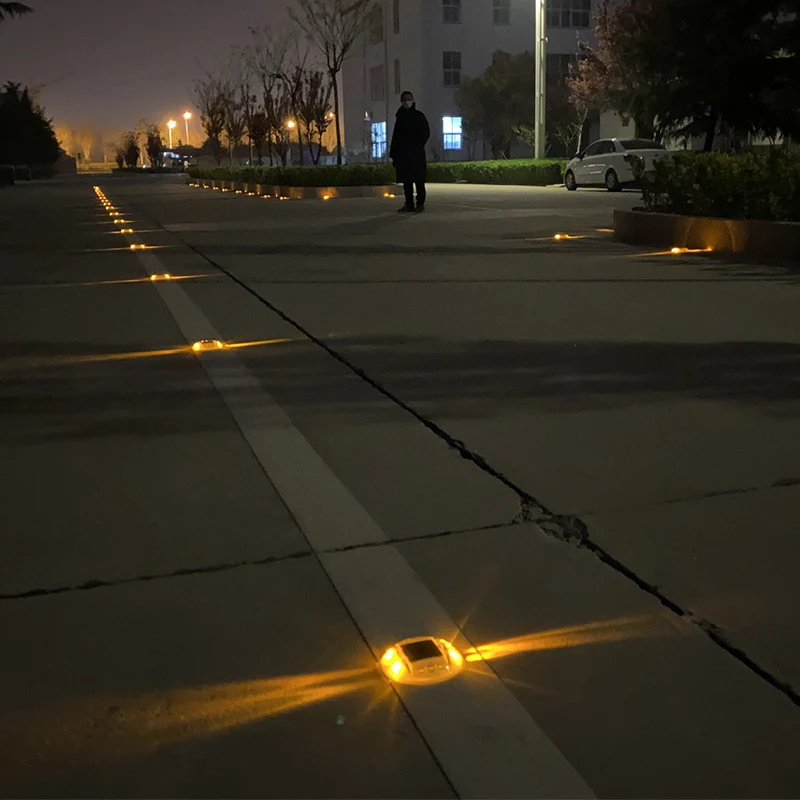 High quality 6 led flashing colour solar road stud cats eye light on motorway  ojos de gato solares