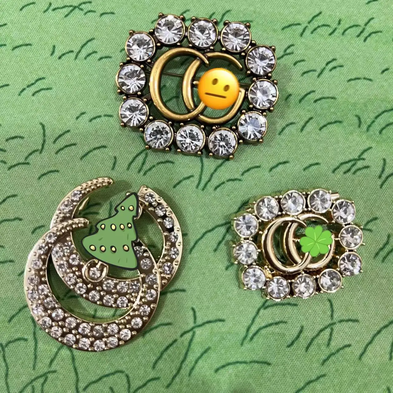 Wholesale Fashion Number 5 Brooch Luxury Women Flower Designed Pearl Cc Decorative Pins Gift Jewelry Suit Brooch