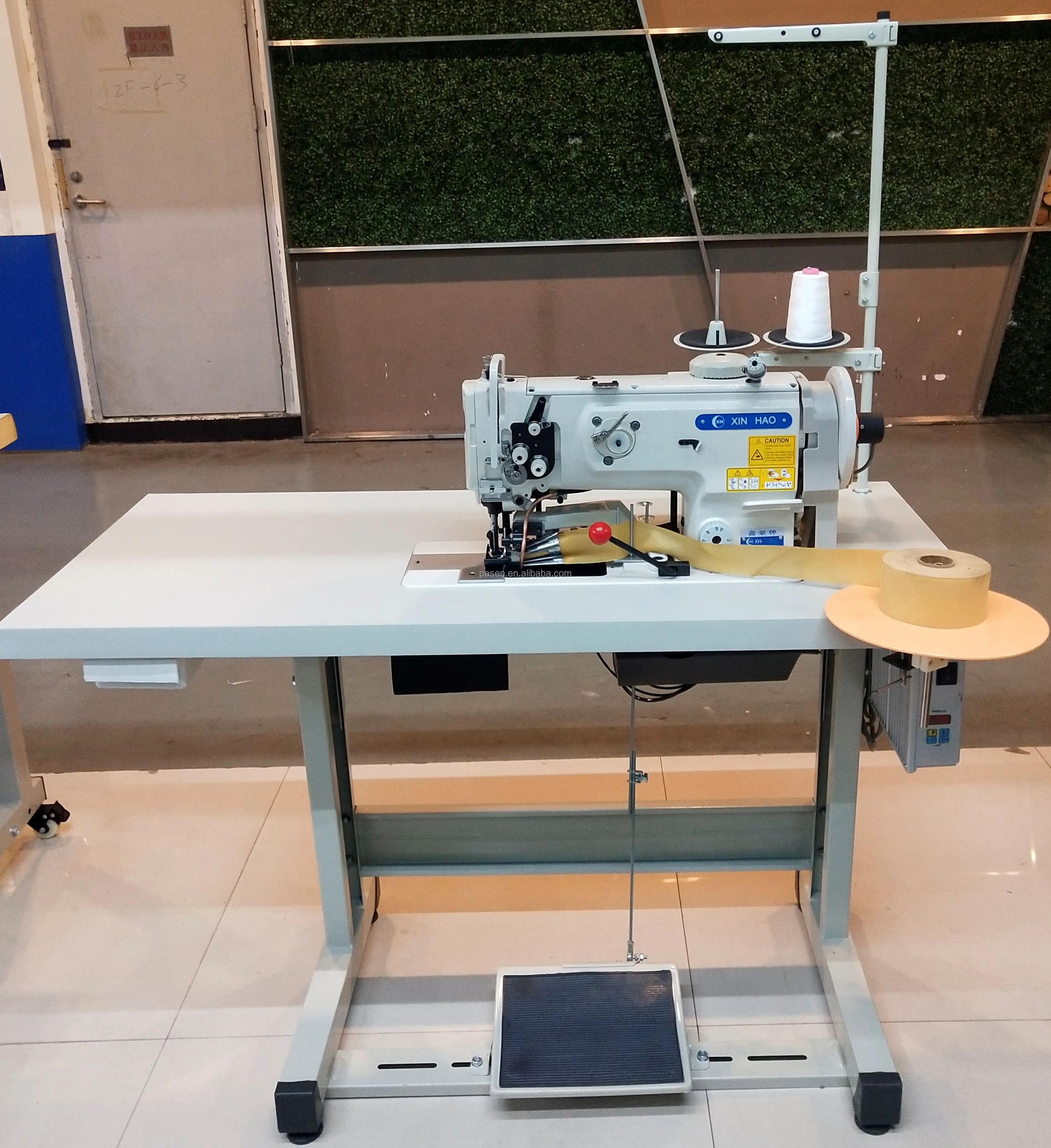 Industrial Mattress Edge Sewing Machine Quilt Blanket Edge Trimming with Sewing machine