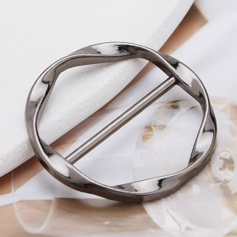 Simple fashion metal buckle ladies  knot buckle cloth round scarf buckle