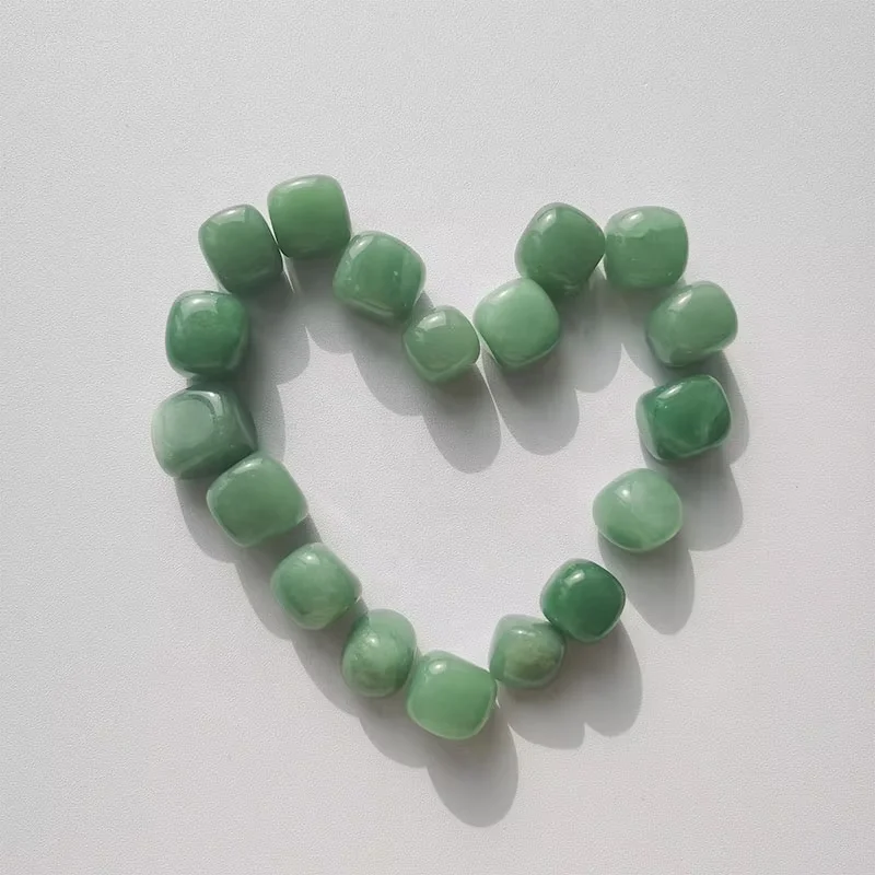 Bulk wholesale crystals 20-30mm natural green aventurine crystal tumbled stones for Decor