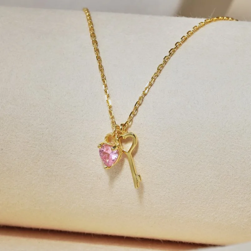 2024 New Jewelry Fashion 925 Sterling Silver Link Chain Pink Zircon Heart Key Pendant Necklace For Women