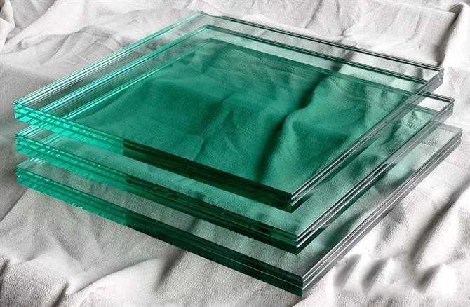 China Low-E Tempered Toughened Glass in 4mm 5mm 6mm 8mm 10mm 12mm 15mm Thickness for Balcony Railing and Balustrade