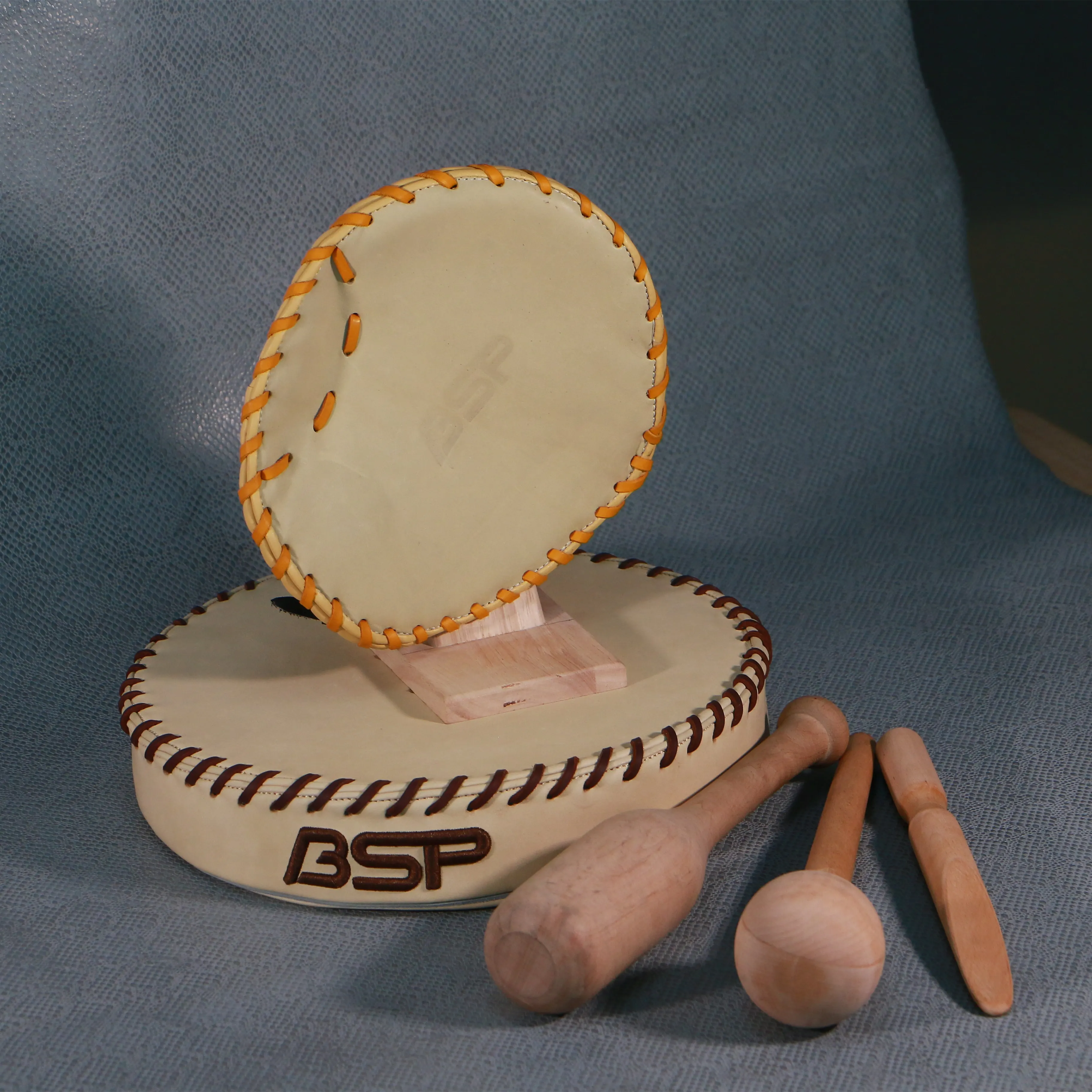 Newest Type Baseball Training Gloves guante de beisbol Field Baseball Gloves