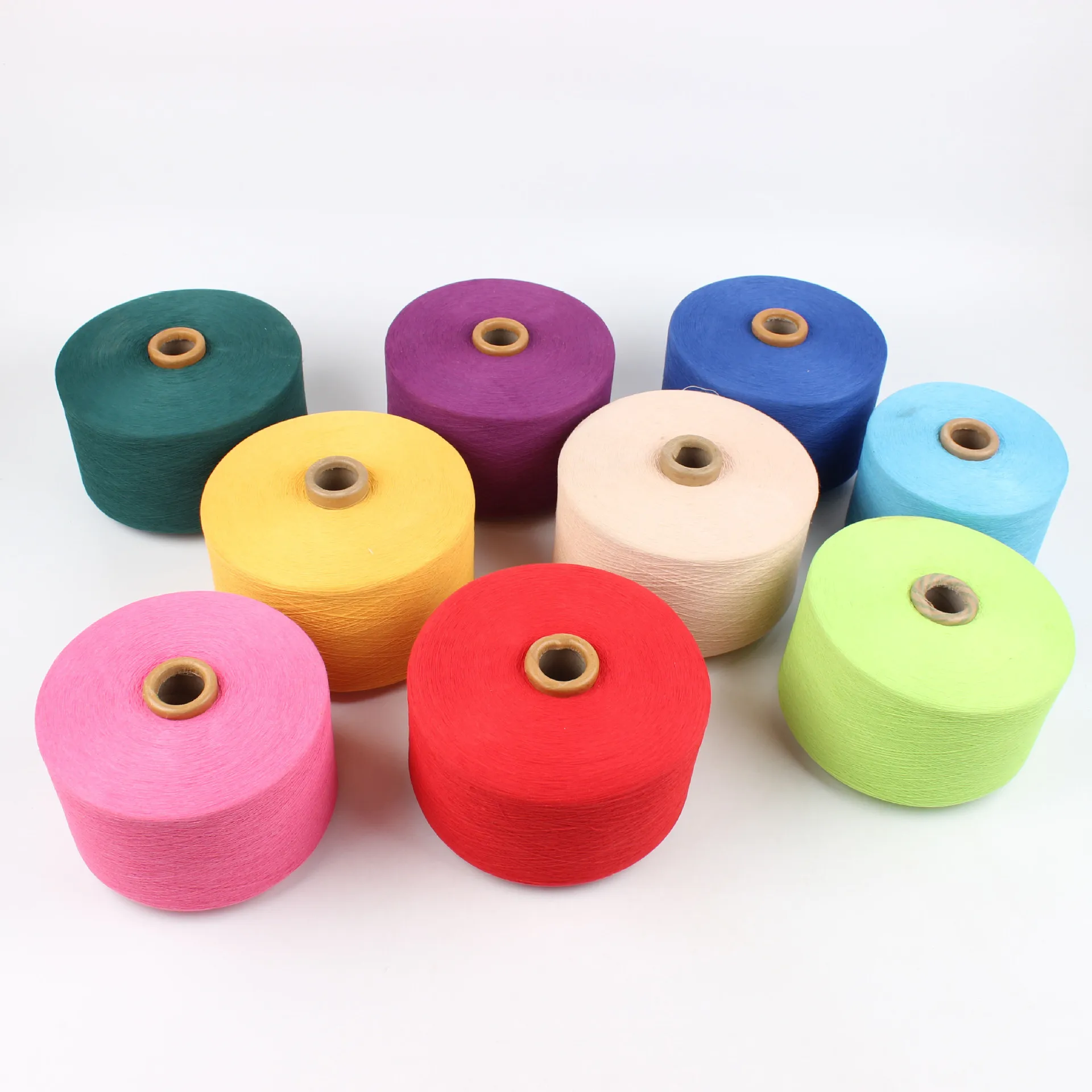 Recycled Polyester Yarn Ne22s/1 Recycled Open End Dyed Cotton Polyester Blended Sock Yarn