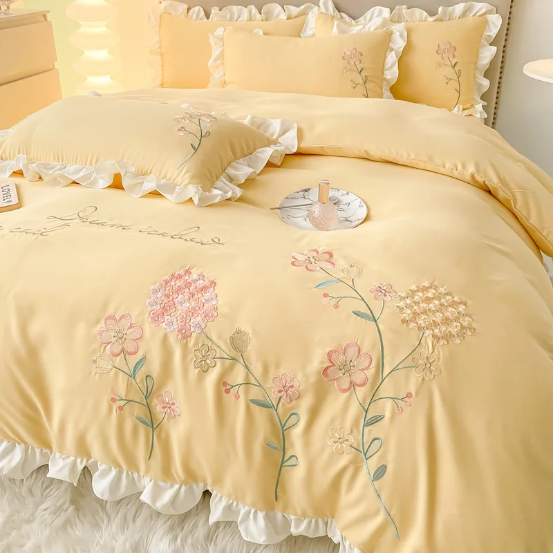 Sunny Textile Four-pieces Washed Cotton Duvet Cover Set Cotton Embroidery Bedding Set