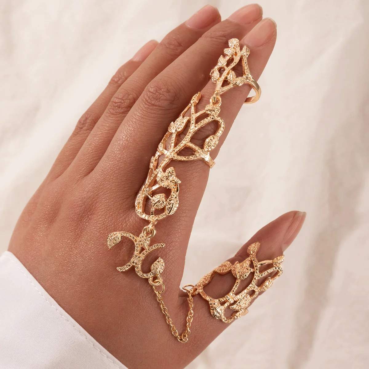 Women Temperament And Fashion Carved Flower Chain Hollow Adjustable Connect Fingers Ring