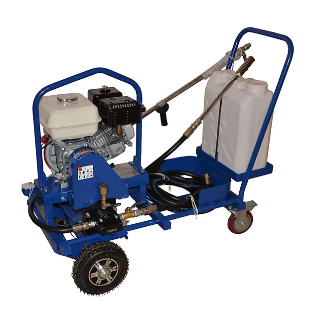 Hot Selling Asphalt Concrete Road Emulsified spraying machine Road Maintenance Machine FND-RP160