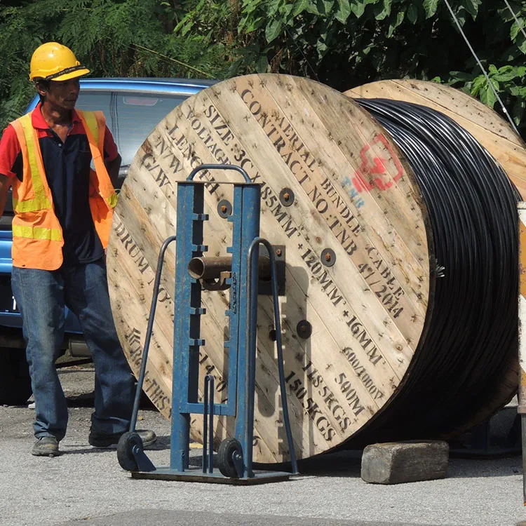 hydraulic drum jack range are a convenient way to lift and support heavy cable drums and reel off cable easlily