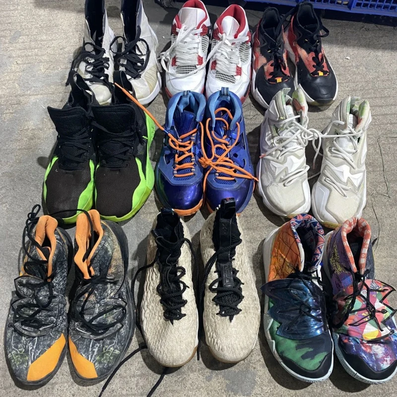International and Chinese brand used basketball shoes bundle for men Branded Second Hand Men Football Shoes In Bales