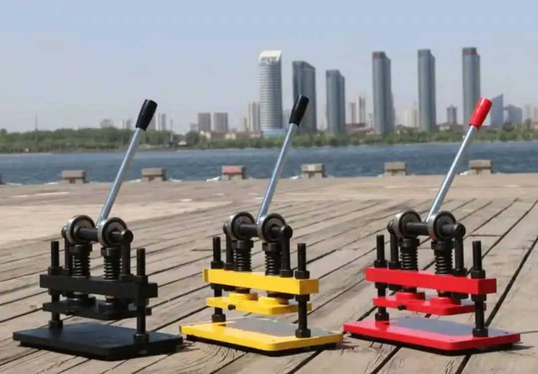 Double Wheel Hand Leather Cutting Machine Photo Paper PVC EVA Sheet Cutter DIY Leather Die Cutting Machine Punching Manual Press