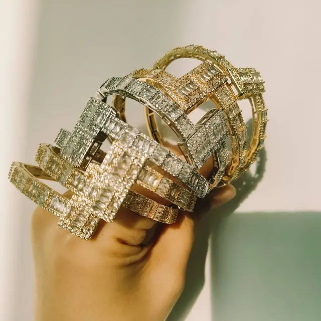 Icy Diamond Women Bracelets Iced Out Bling Bling Emerald Bangle Chic Baguette Bracelets Fashion Hip Hop Jewelry