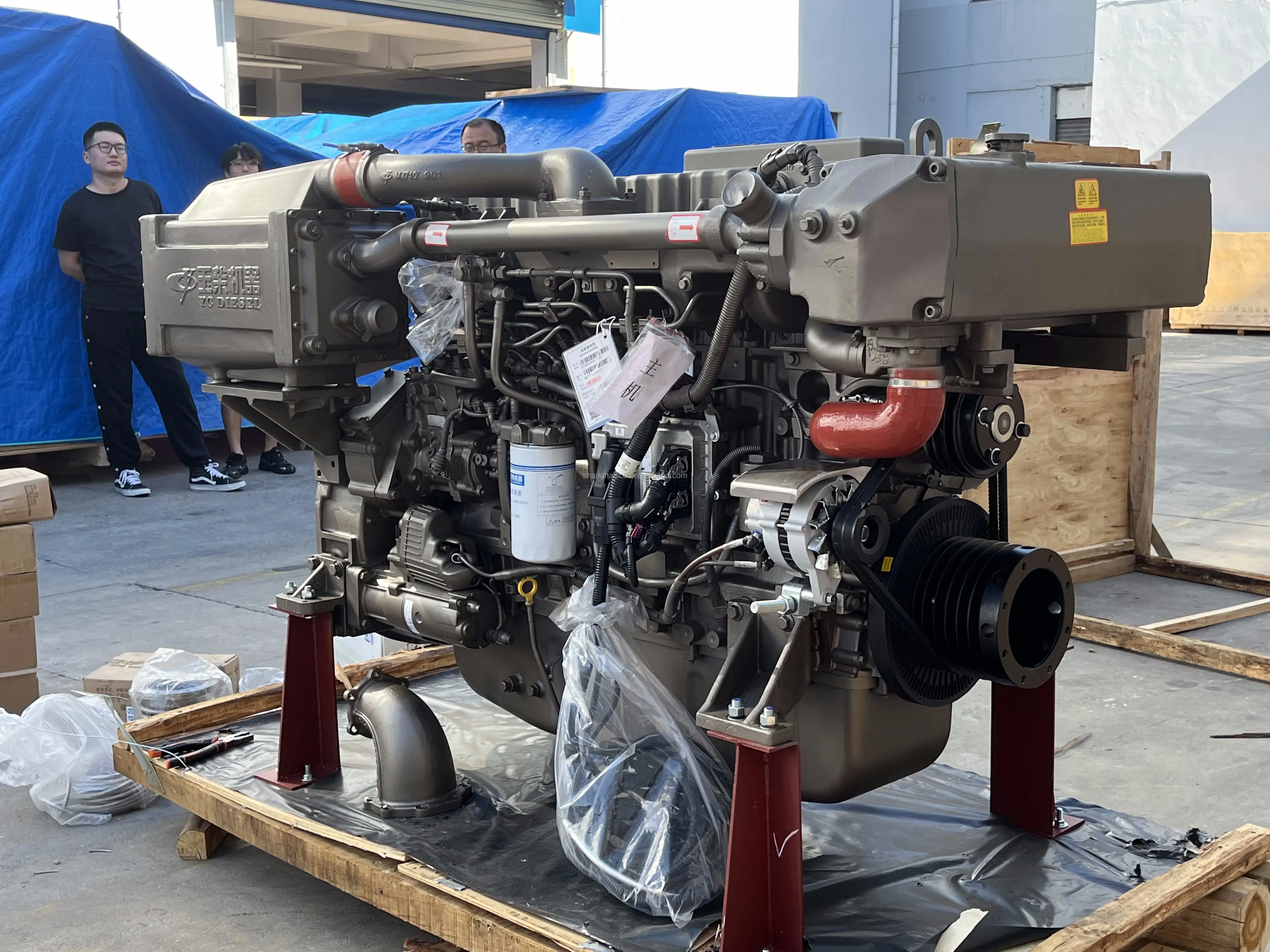 Yuchai 365hp Marine Main Engine For Boat Ship 1500RPM YC6MJ365L-C20