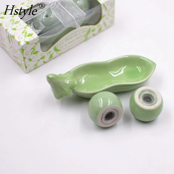 Seasoning Can Two Peas in Pod Ceramic Salt Pepper Shaker Wedding Party Gifts Set Wedding Favor Two Pea Pod Ceramics SD1661