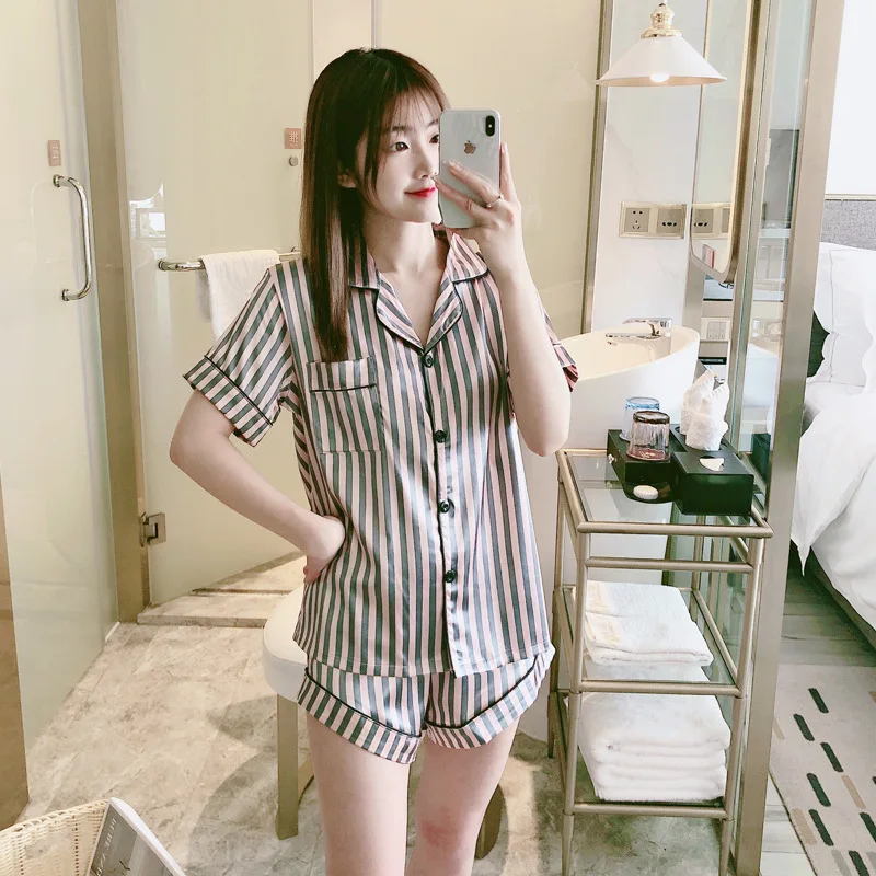Wholesale Summer Silk Satin Pajama Set Women Short Sleeve Print Comfortable Sleepwear Set