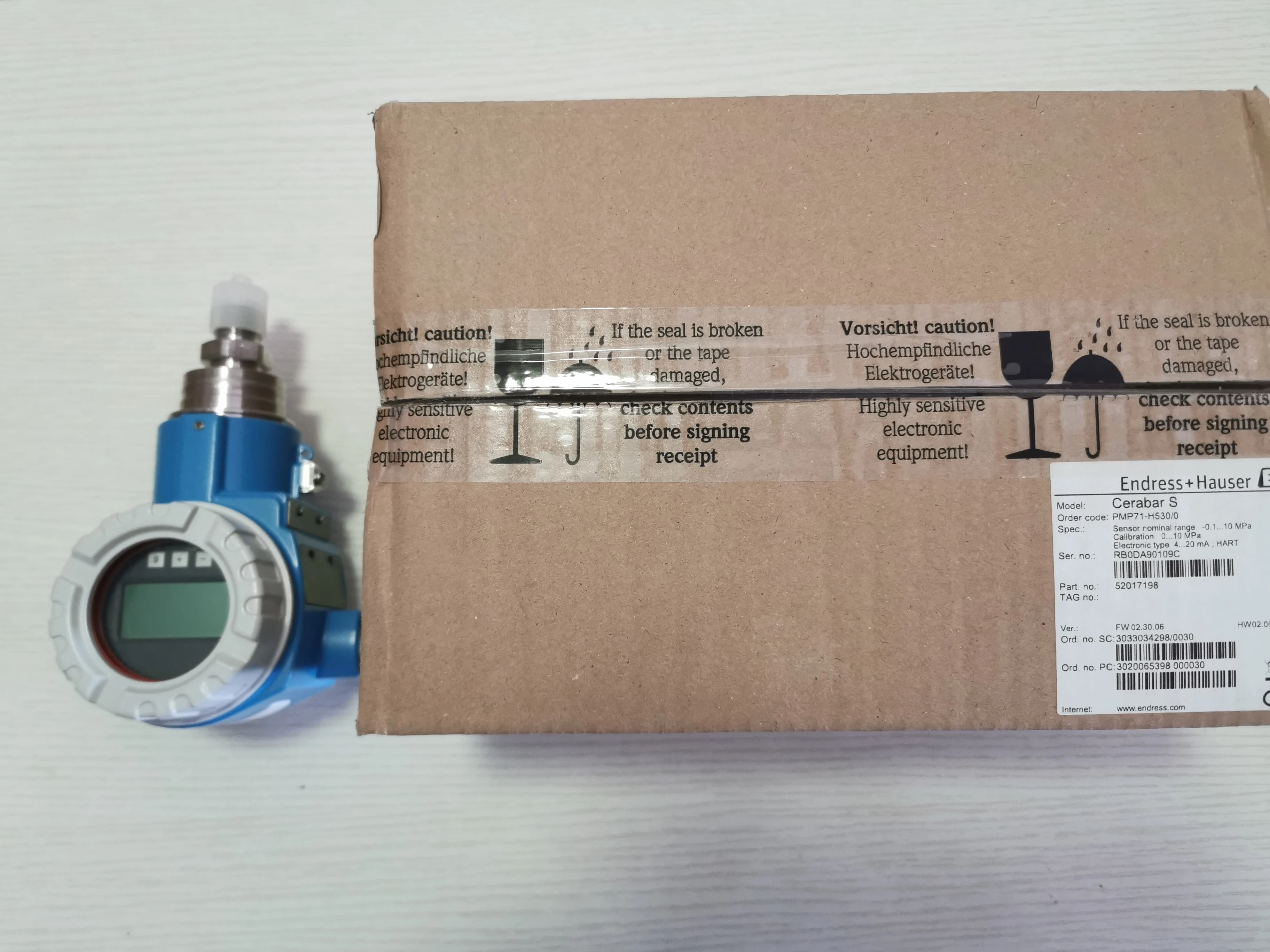 
Brand new Endress+Hauser E+H Cerabar S PM71-H530/0 Differential Pressure Transmitter / SIEMENS 7MF 