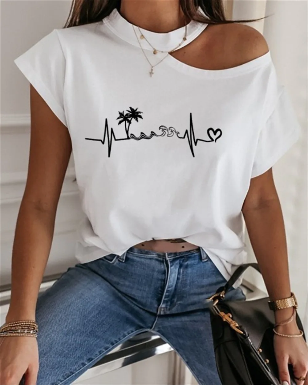 Женская футболка с открытыми плечами TongRui, летняя футболка с принтом сердца, большие размеры