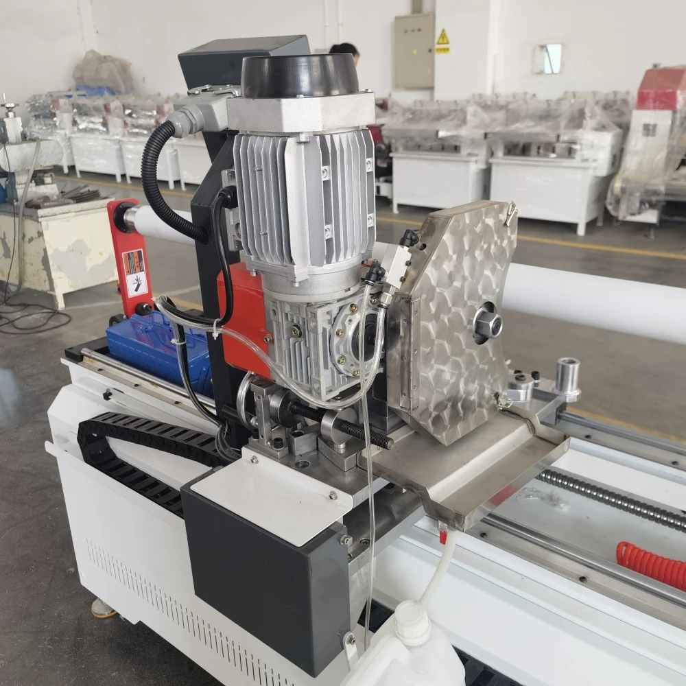 Автоматическая машина для резки рулона 1300 мм