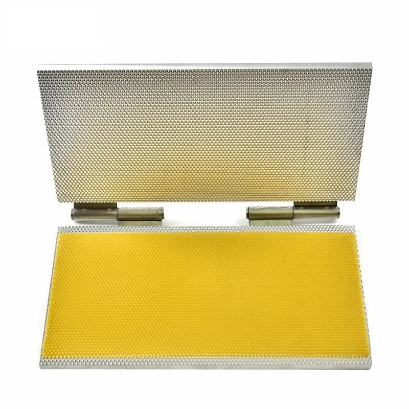 Ручная машина для прессования вощеной основы в форме книги