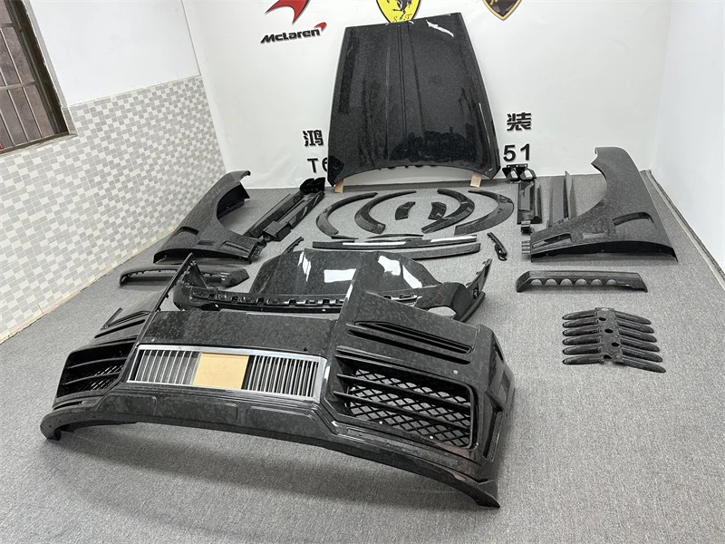Dry Forged Carbon Fiber M Style Bodykit For Rolls Royce Cullinan Grille Engine Hood Side Skirts Car Bumper
