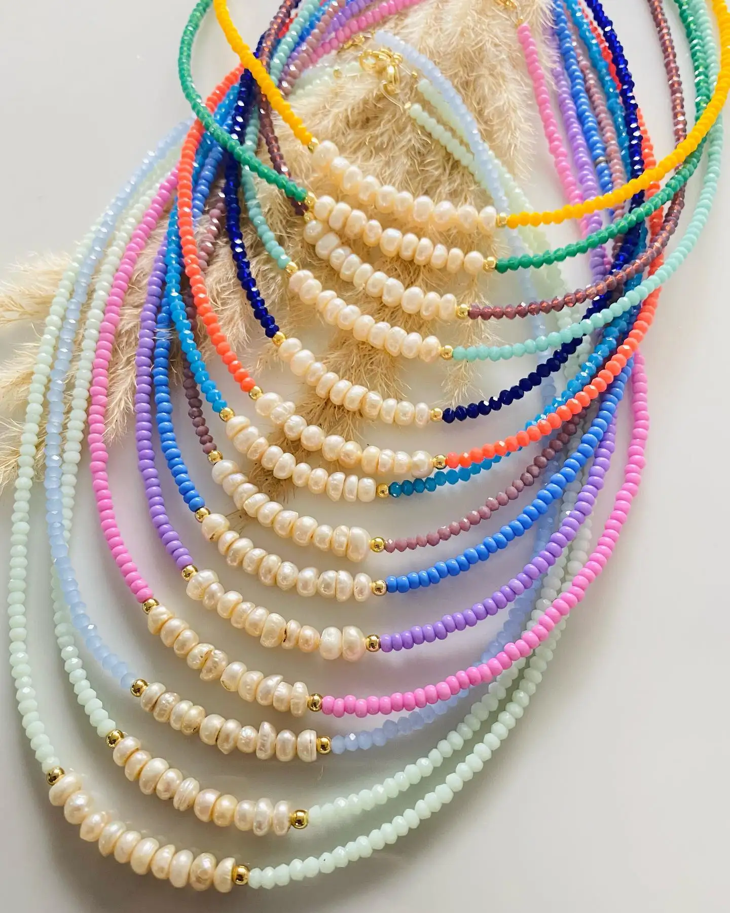 Wholesale Fashion Latest Design Women Handmade Summer Beach Colourful Glass Bead Crystal Necklace Bohemia Pearl Choker Necklace