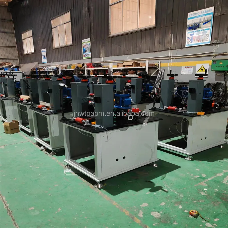 Хорошее качество алюминиевые окна двери Ураганные термическая машина для изготовления накаток