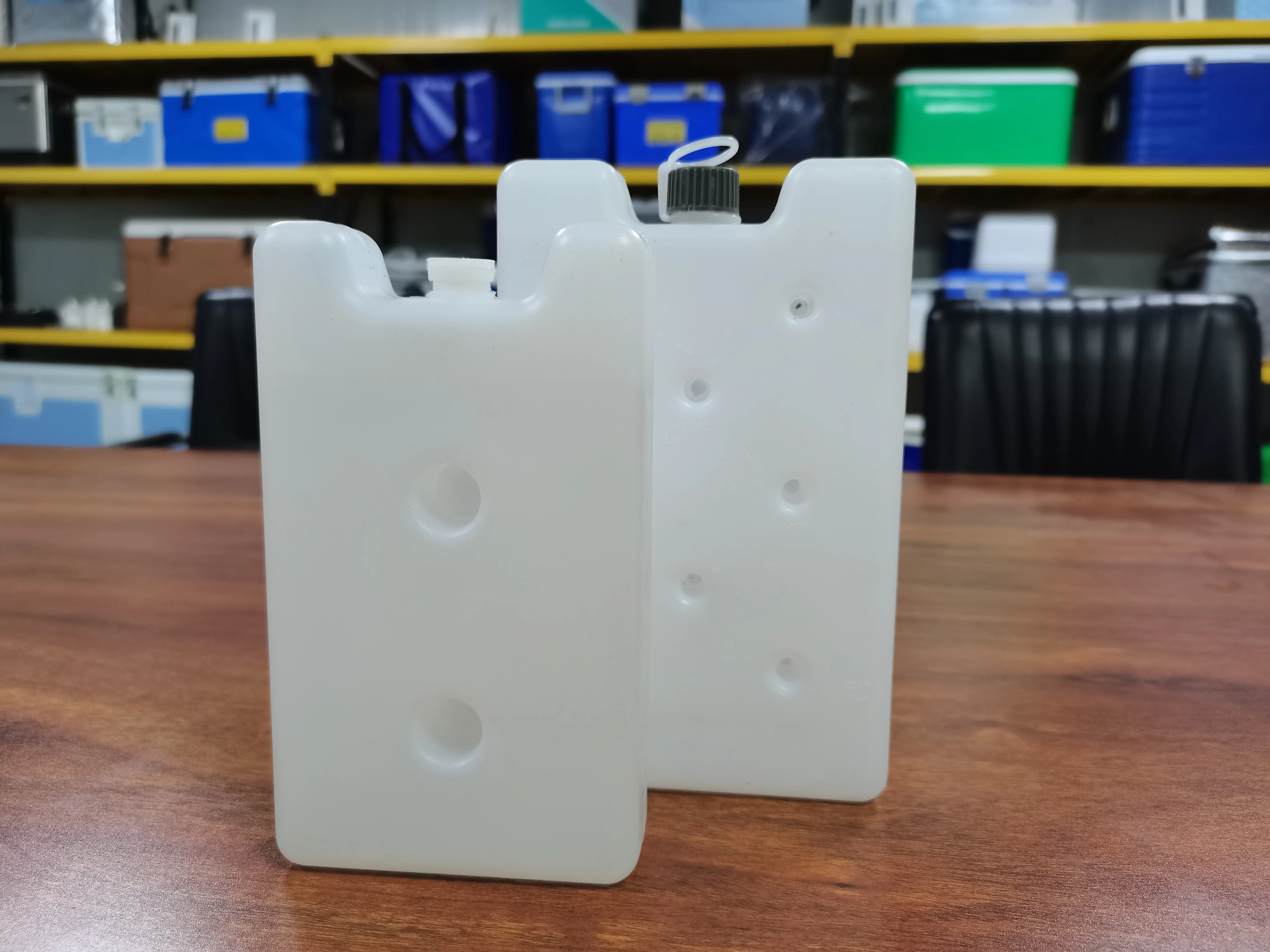 Phase change material PCM gel ice bricks ice box manufacturer