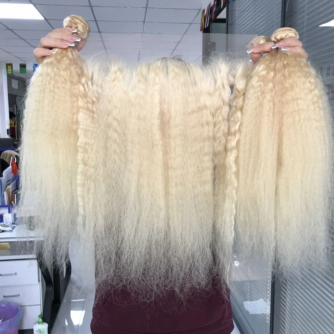 Unprocessed virgin hair wholesale remy Brazilian raw kinky straight 613 blonde 11a grade hair weave