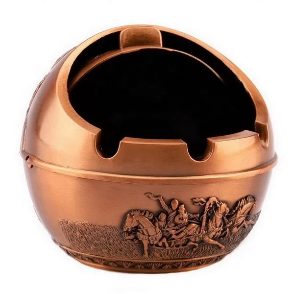 
Retro Windproof Castle Metal Ashtray with Lid Globular Car Ashtray Home Living Room Office Desktop Decor Accessory 