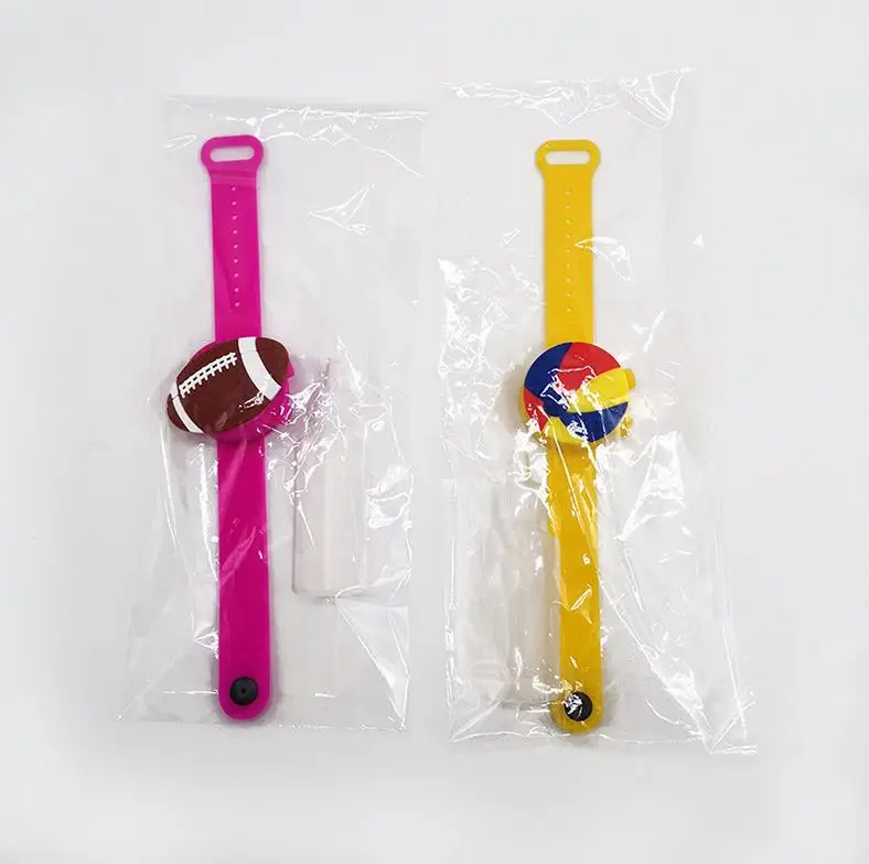 2021 New Anti Bacterial Silicone Automatic Adjustable Hand Sanitizer Dispenser Bracelet Wristband