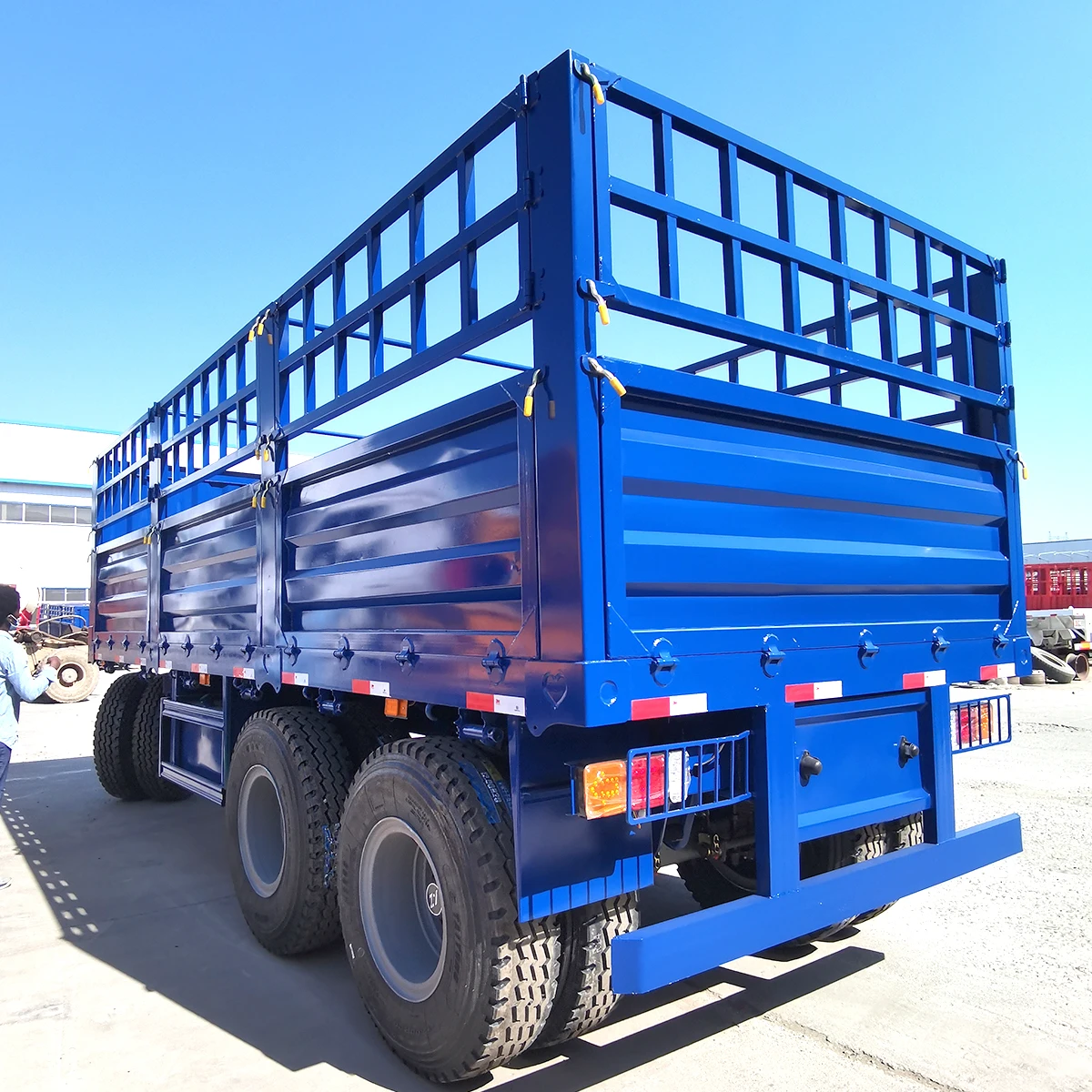 Hot Sale Cargo Truck Trailers 3 Axle 6X4 20T Full Semi Trailer in Africa