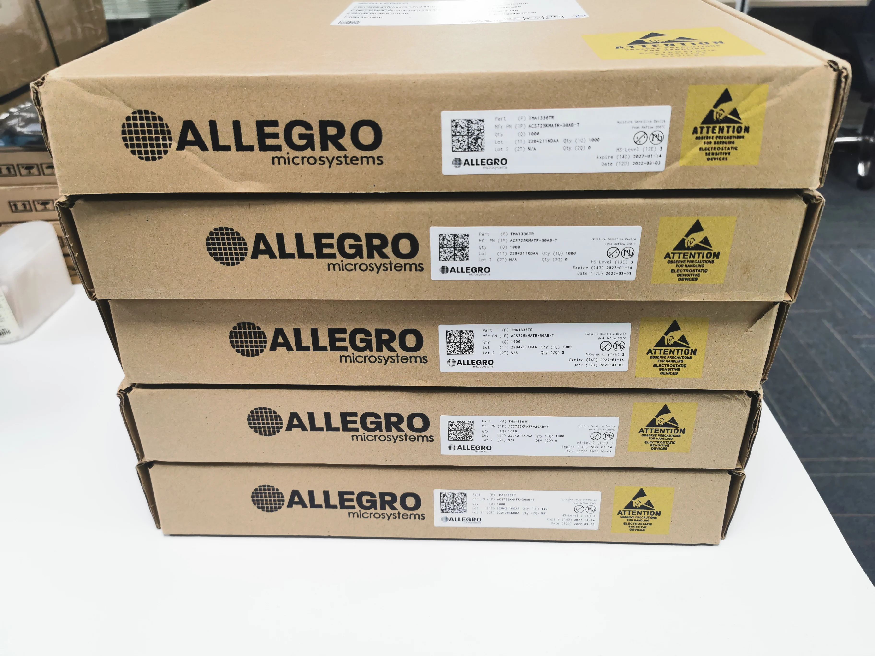 (Electronic Components) PD55015-E