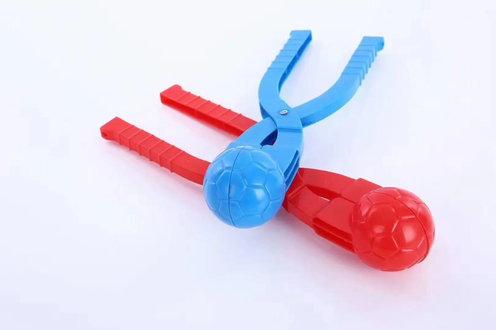 Outdoor Fight Game Snow Ball Maker Winter Toys for Kids Plastic Snowball Clip Children Snow Tools Snowball Maker