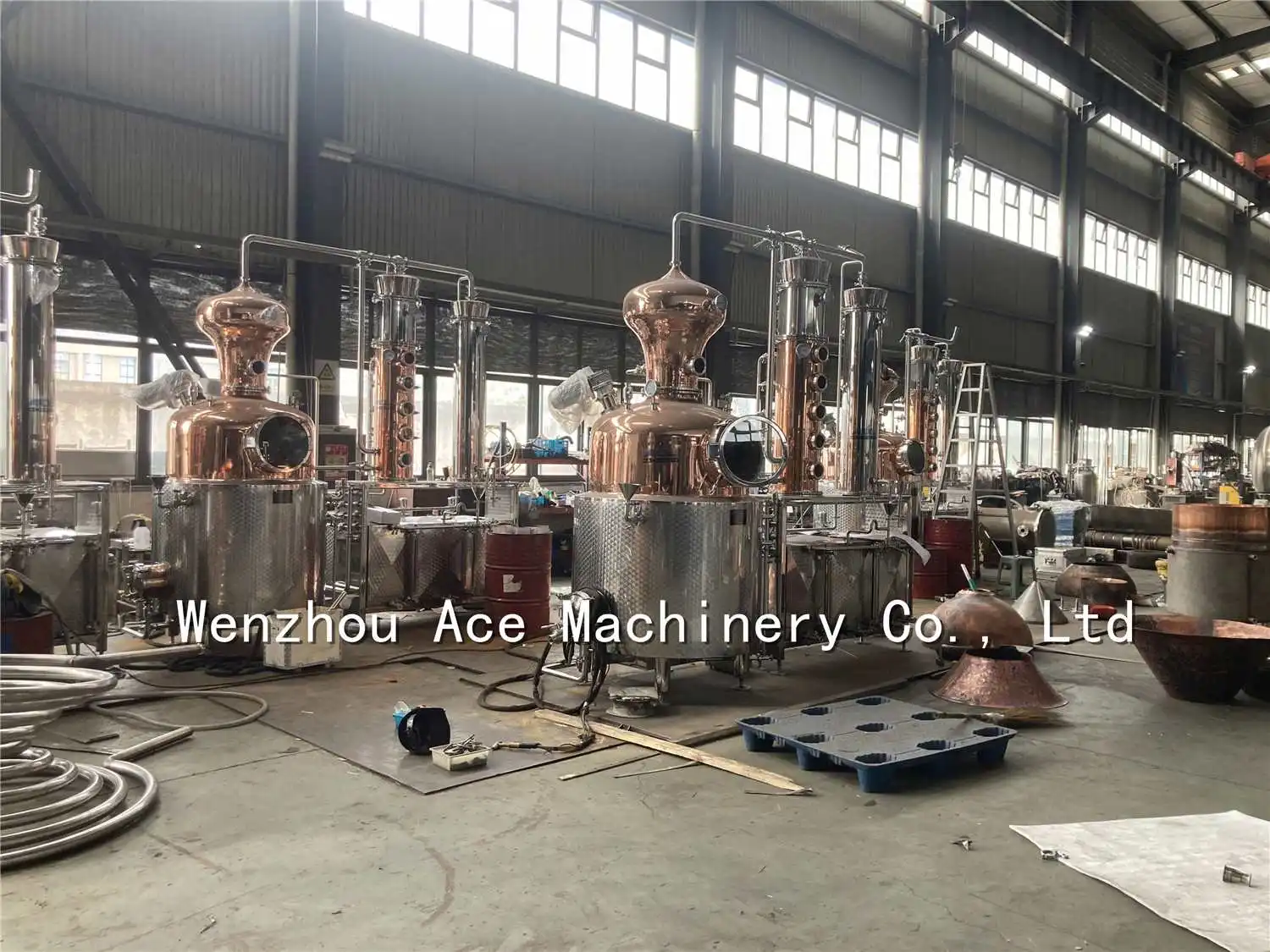 Ace 300 Gallon Alcohol Production Equipment Single Malt Single Barrel Whiskey Distiller American Bourbon Distiller