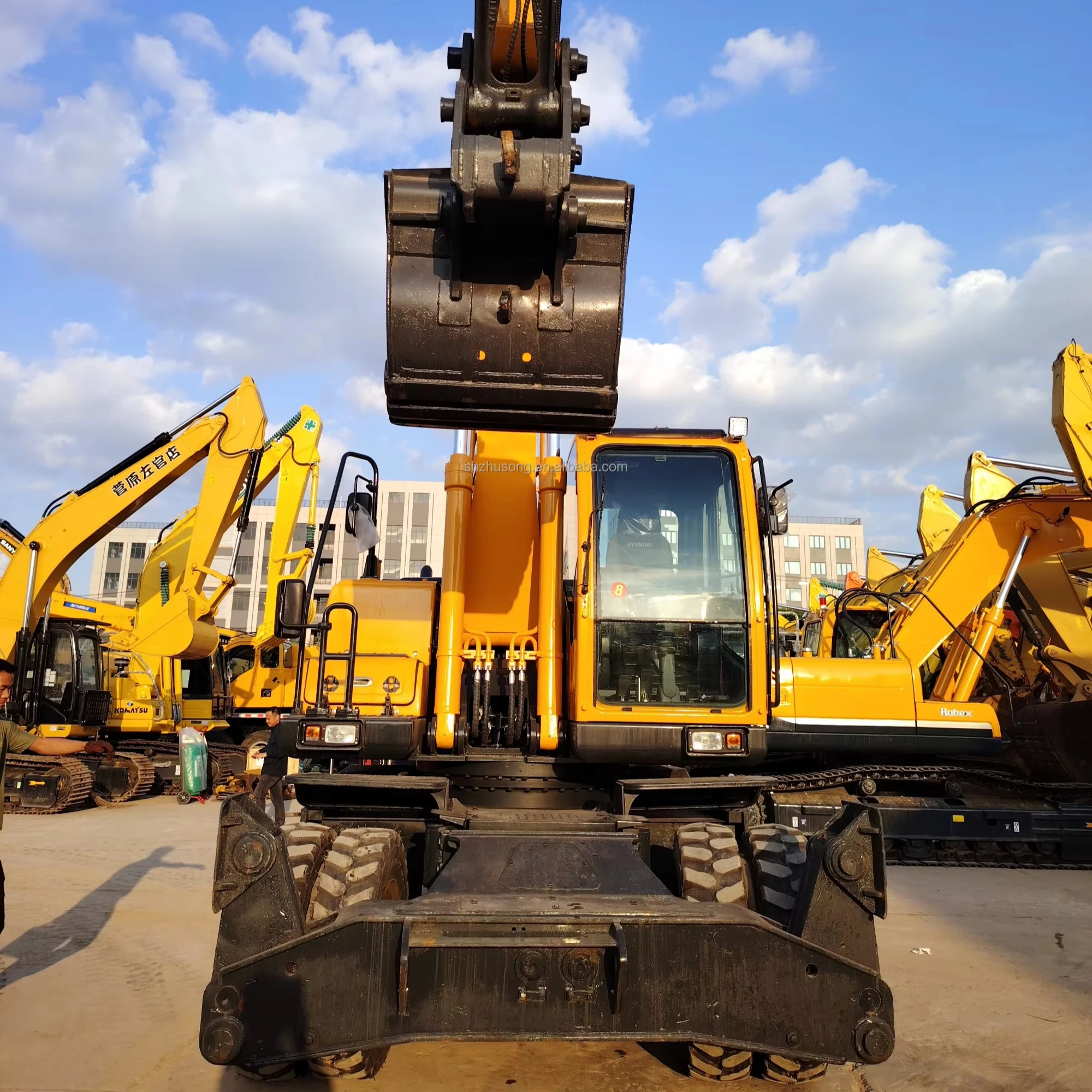 Hyundai used wheeled excavator nice condition  used 210W-9 Hyundai excavator made in Korea hot sale