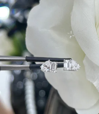 Hot Top Selling 18K White Gold Yellow Gold Plated Lab Diamond Stud Earrings CVD HPHT Pear & Emerald Cut Stud Earrings