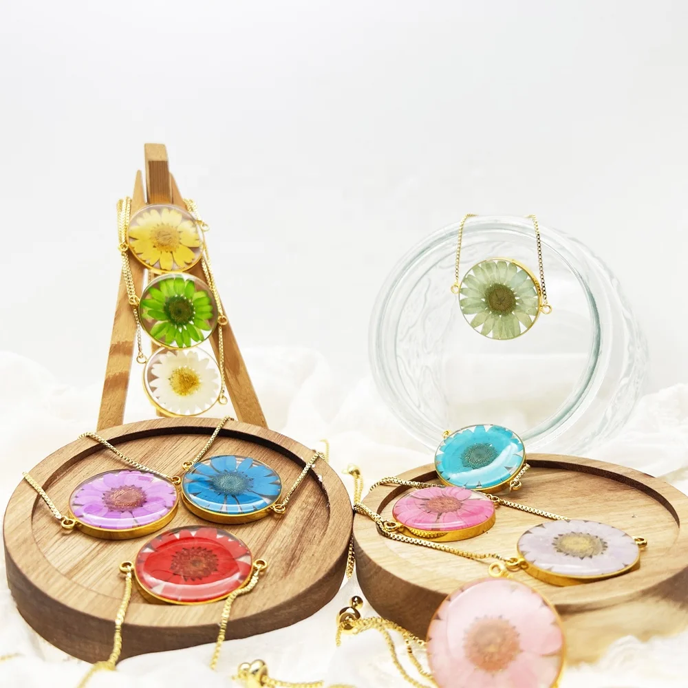 2023 hot selling women jewelry colorful real dried pressed flowers daisy 18k gold stainless steel adjustable bracelet