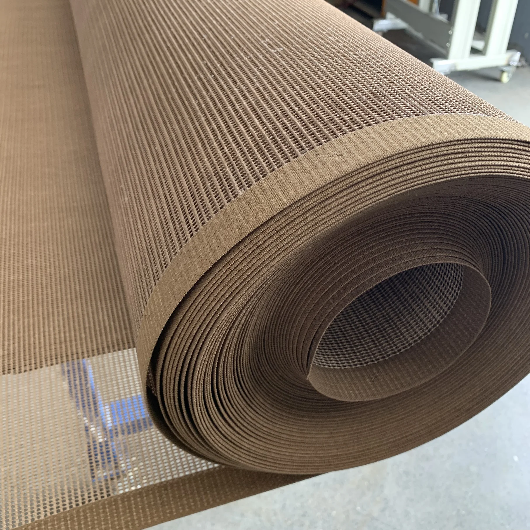 
2.*2mm mesh size High temperature resistance PTFE Coated Fiberglass Open Mesh Conveyor Belt 