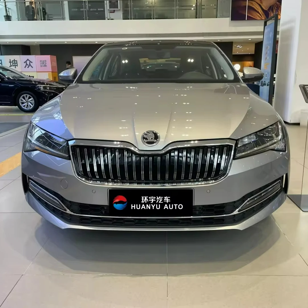 the new skoda superb 2024 TSI280 DSG 1.4T Midsize Sedan 5-Seater Gasoline Car in stock skoda superb car
