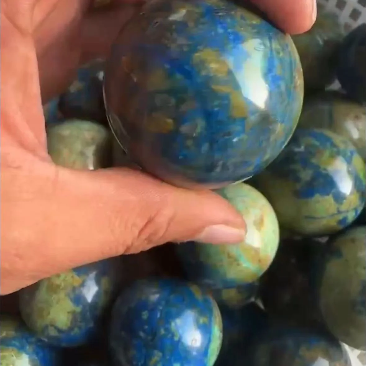 Factory wholesale natural semi-precious stone magnetic field azurite ball bracelet stone fashion men and women ornament