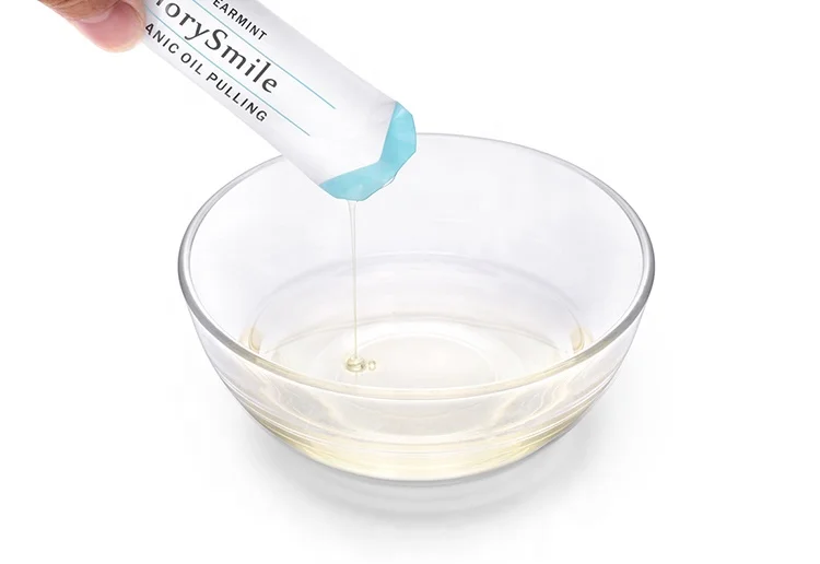 High quality Wholesale OEM logo and design Coconut Oil Pulling 14 Sachets Teeth Natural Charcoal Whitening Set Mint Mouth Wash