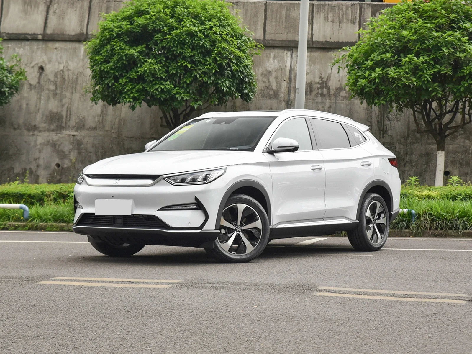 Электромобиль изготовленный в Китае Byd Yuan Puls высокое качество самый популярный электромобиль