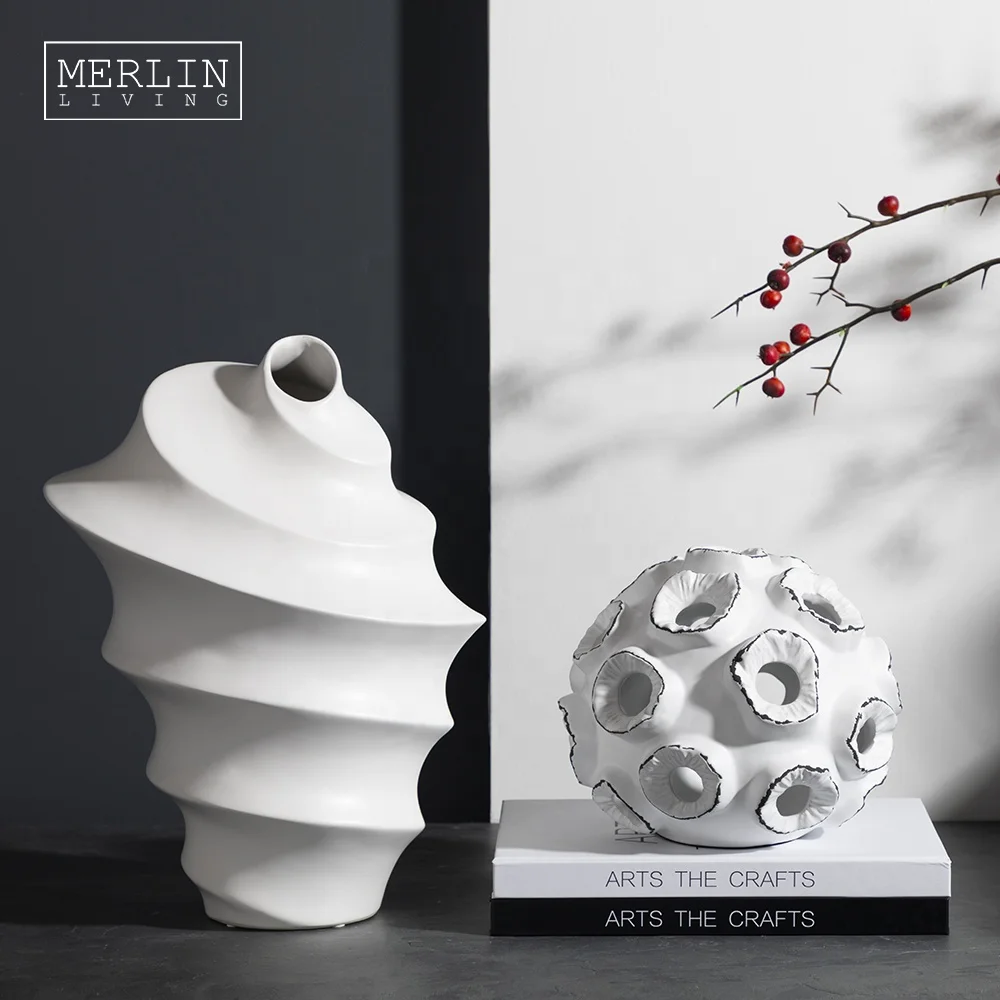 Матовые белые цветочные вазы Merlin в стиле арт-новый уникальный спиральный дизайн с резьбой из улитки необычный орнамент для керамических